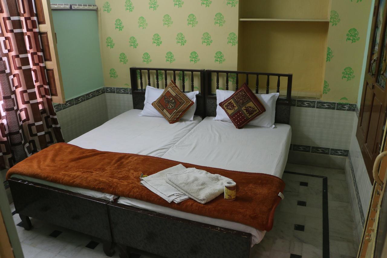 Ratan Hostel Jaisalmer Dış mekan fotoğraf